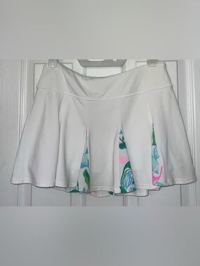 LILLY PULITZER LUXLETIC CASSATA WHITE STRETCH SKORT Sz Small EUC